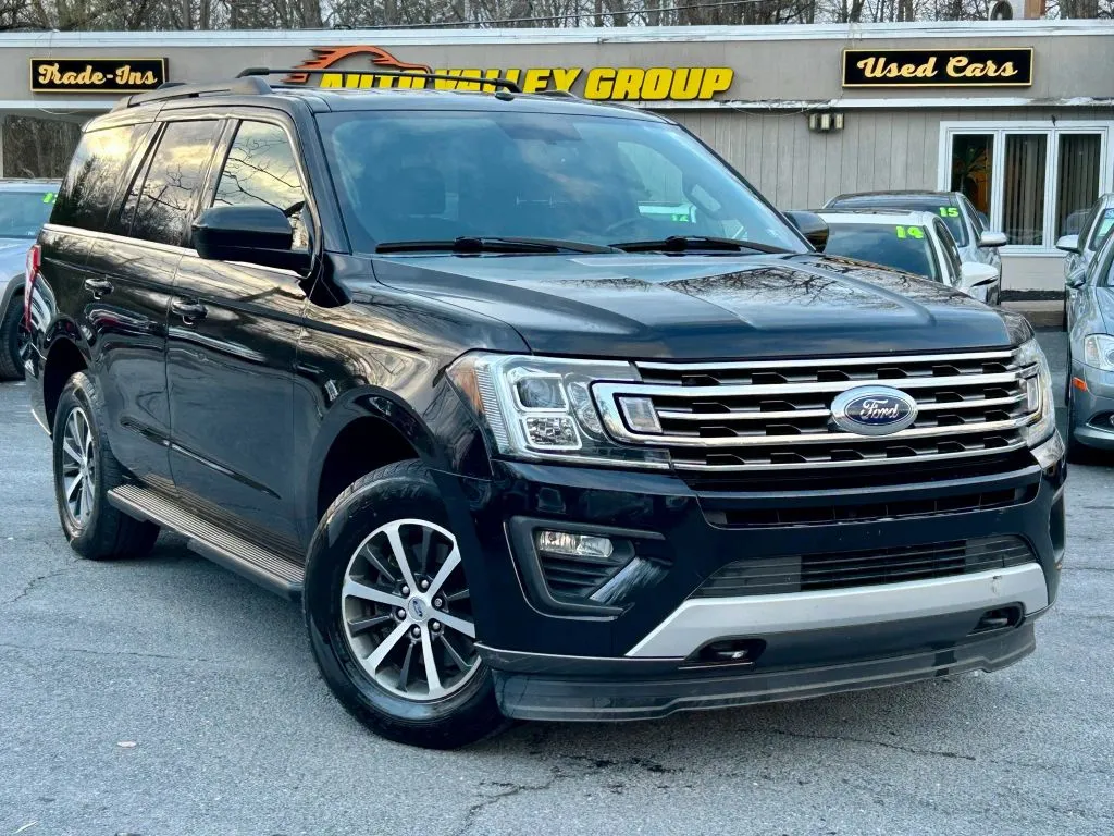 Black 2019 Ford Expedition XLT Sport Utility 4D for sale in East Stroudsburg, PA