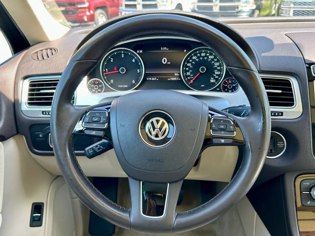 2016 Volkswagen Touareg Lux - Photo 20
