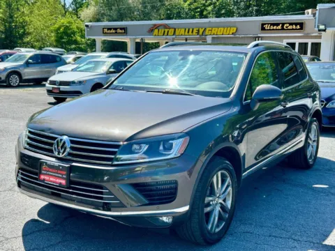 More photos of 2016 Volkswagen Touareg TDI Lux Sport Utility 4D at Auto Valley Group, PA