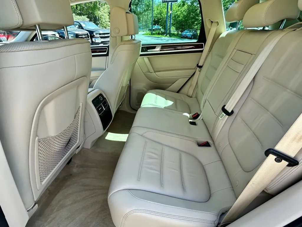 2016 Volkswagen Touareg Lux - Photo 13
