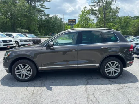 More photos of 2016 Volkswagen Touareg TDI Lux Sport Utility 4D at Auto Valley Group, PA