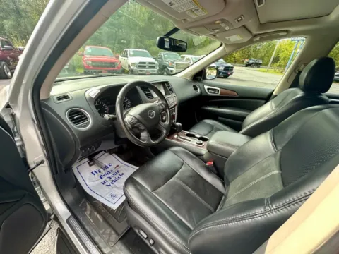 Photos of 2019 Nissan Pathfinder Platinum Sport Utility 4D for sale in East Stroudsburg, PA at Auto Valley Group