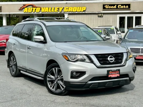 Silver 2019 Nissan Pathfinder Platinum Sport Utility 4D for sale in East Stroudsburg, PA