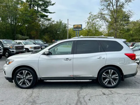 More photos of 2019 Nissan Pathfinder Platinum Sport Utility 4D at Auto Valley Group, PA