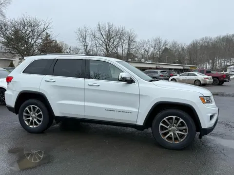 More photos of 2015 Jeep Grand Cherokee Limited Sport Utility 4D at Auto Valley Group, PA