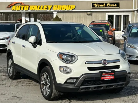 White 2016 FIAT 500X Trekking Sport Utility 4D for sale in East Stroudsburg, PA