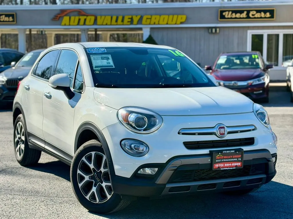 White 2016 FIAT 500X Trekking Sport Utility 4D for sale in East Stroudsburg, PA