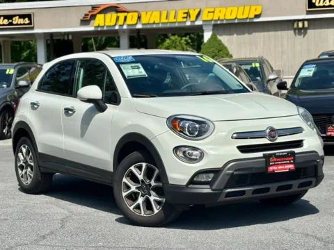 White 2016 FIAT 500X Trekking Sport Utility 4D for sale in East Stroudsburg, PA