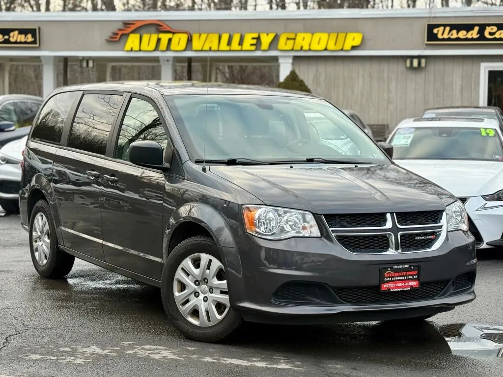 2018 Dodge Grand Caravan SE's photo