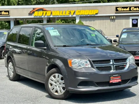 Gray 2018 Dodge Grand Caravan Passenger SE Minivan 4D for sale in East Stroudsburg, PA