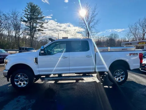 More photos of 2018 Ford F250 Super Duty Crew Cab Lariat Pickup 4D 6 3/4 ft at Auto Valley Group, PA