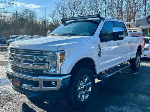 More photos of 2018 Ford F250 Super Duty Crew Cab Lariat Pickup 4D 6 3/4 ft at Auto Valley Group, PA