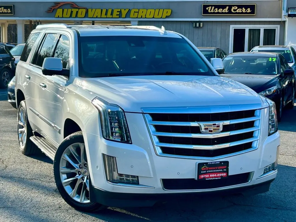 White 2017 Cadillac Escalade Luxury Sport Utility 4D for sale in East Stroudsburg, PA
