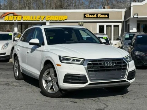 White 2018 Audi Q5 Premium Plus w/Technology Value Pkg Sport Utility 4D for sale in East Stroudsburg, PA