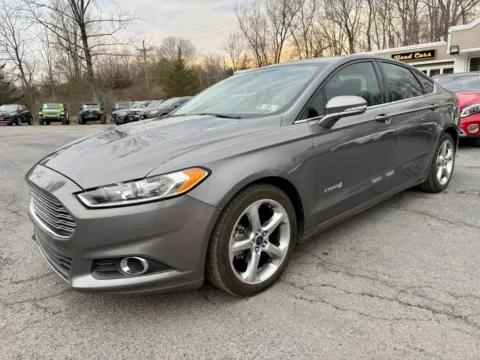 More photos of 2014 Ford Fusion SE Hybrid Sedan 4D at Auto Valley Group, PA