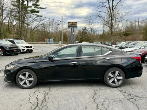 More photos of 2019 Nissan Altima 2.5 SV Sedan 4D at Auto Valley Group, PA