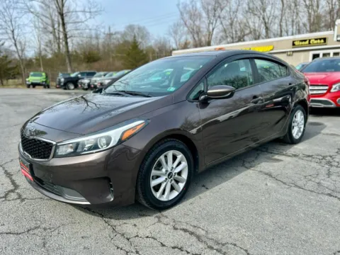 More photos of 2017 Kia Forte LX Sedan 4D at Auto Valley Group, PA