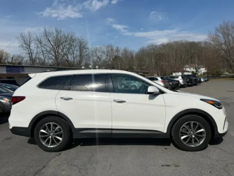 More photos of 2017 Hyundai Santa Fe SE Sport Utility 4D at Auto Valley Group, PA