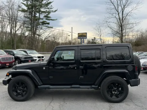 More photos of 2014 Jeep Wrangler Unlimited Altitude Sport Utility 4D at Auto Valley Group, PA