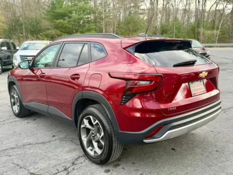 More photos of 2025 Chevrolet Trax LT Sport Utility 4D at Auto Valley Group, PA