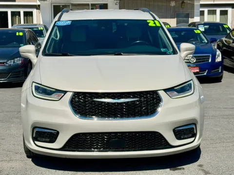 Another view of 2021 Chrysler Pacifica Hybrid Touring L Van 4D for sale in East Stroudsburg, PA at Auto Valley Group