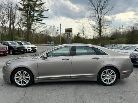 More photos of 2016 Lincoln MKZ Sedan 4D at Auto Valley Group, PA
