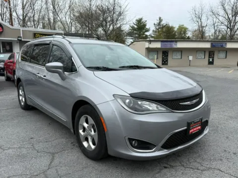 More photos of 2017 Chrysler Pacifica Touring-L Plus Minivan 4D at Auto Valley Group, PA