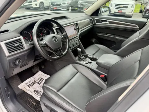 Photos of 2019 Volkswagen Atlas SE 4Motion w/Tech Pkg Sport Utility 4D for sale in East Stroudsburg, PA at Auto Valley Group