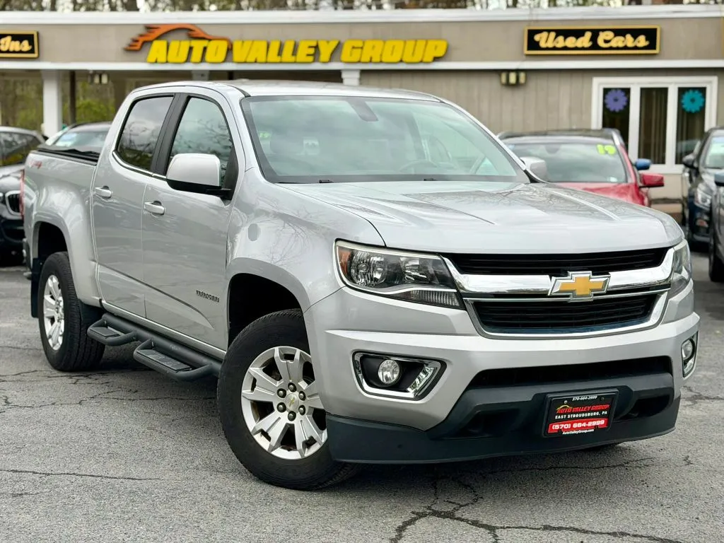 Silver 2017 Chevrolet Colorado Crew Cab LT Pickup 4D 5 ft for sale in East Stroudsburg, PA