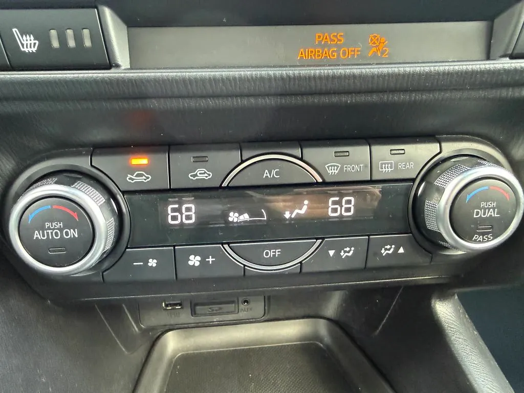 2018 Mazda Mazda3 Grand Touring - Photo 20
