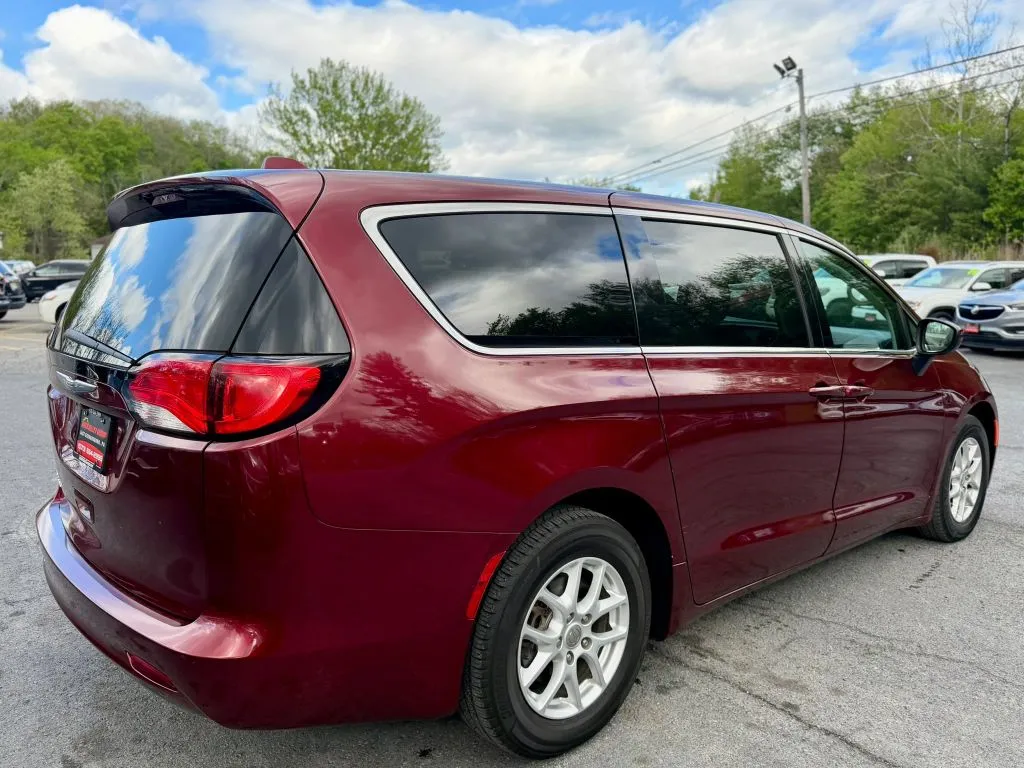 2017 Chrysler Pacifica Touring - Photo 8