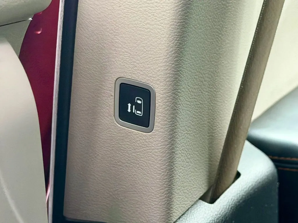 2017 Chrysler Pacifica Touring - Photo 24