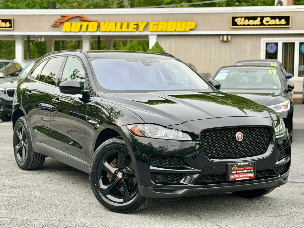 2020 Jaguar F-PACE 25t Premium AWD's photo