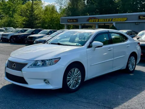 More photos of 2015 Lexus ES 350 Sedan 4D at Auto Valley Group, PA