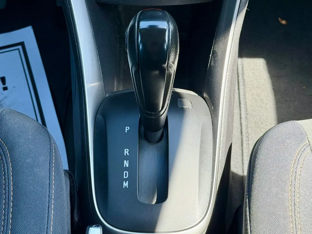 2019 Chevrolet Trax LS - Photo 24