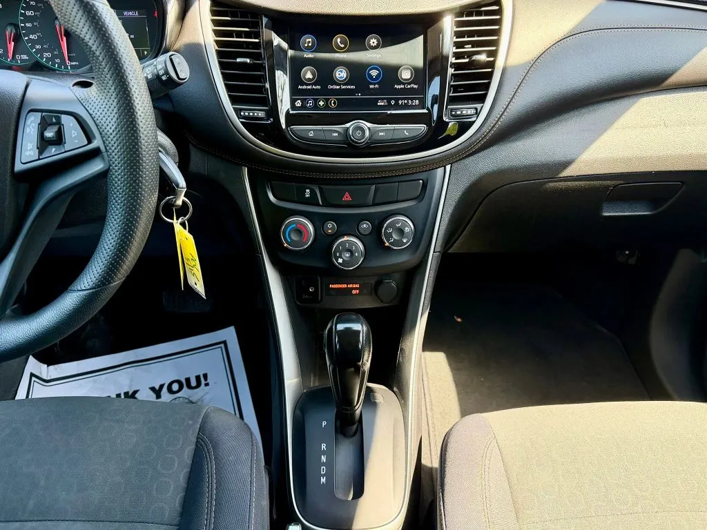 2019 Chevrolet Trax LS - Photo 23