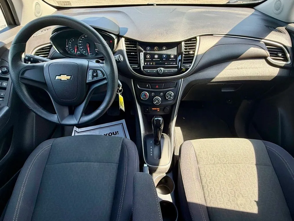 2019 Chevrolet Trax LS - Photo 17
