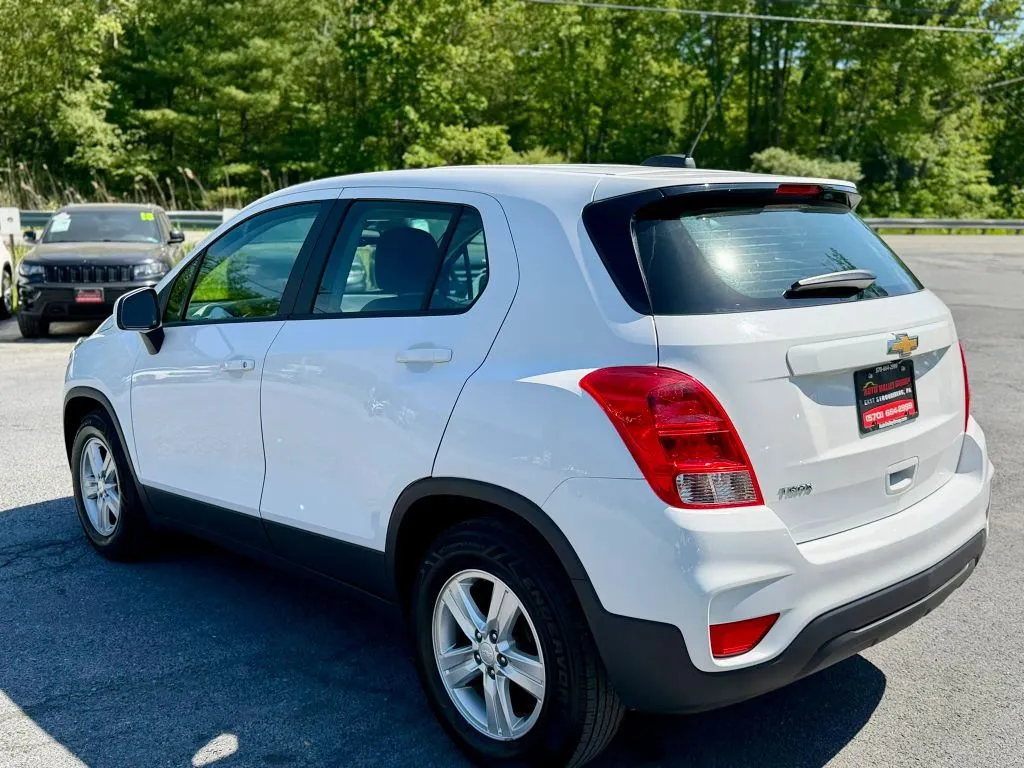 2019 Chevrolet Trax LS - Photo 6