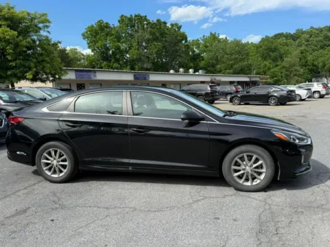 More photos of 2019 Hyundai Sonata SE Sedan 4D at Auto Valley Group, PA