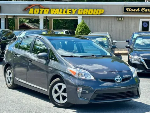Gray 2015 Toyota Prius Three Hatchback 4D for sale in East Stroudsburg, PA