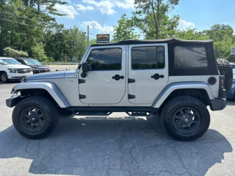 More photos of 2015 Jeep Wrangler Unlimited Sahara Sport Utility 4D at Auto Valley Group, PA