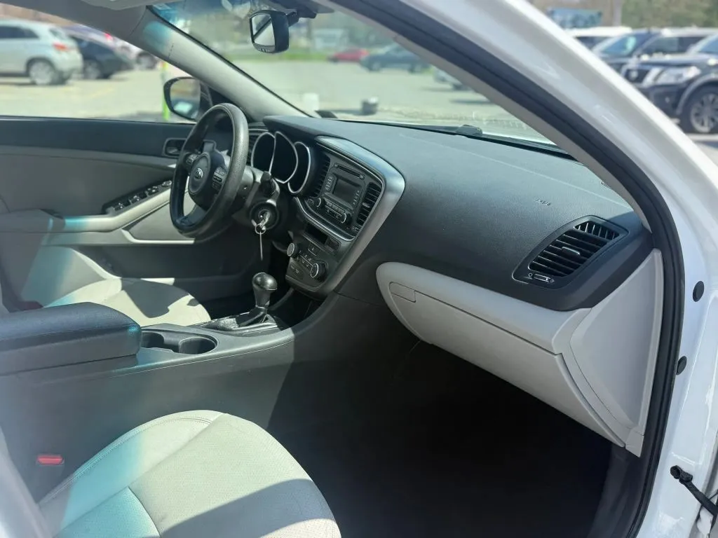 2015 Kia Optima LX - Photo 20
