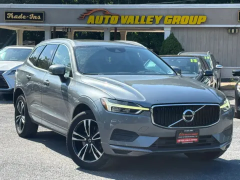 Gray 2020 Volvo XC60 T5 Momentum Sport Utility 4D for sale in East Stroudsburg, PA