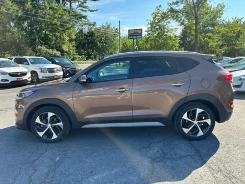 More photos of 2017 Hyundai Tucson Limited Sport Utility 4D at Auto Valley Group, PA
