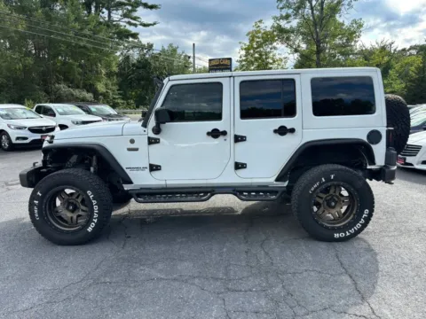 More photos of 2017 Jeep Wrangler Unlimited 75th Anniversary Edition Sport Utility 4D at Auto Valley Group, PA