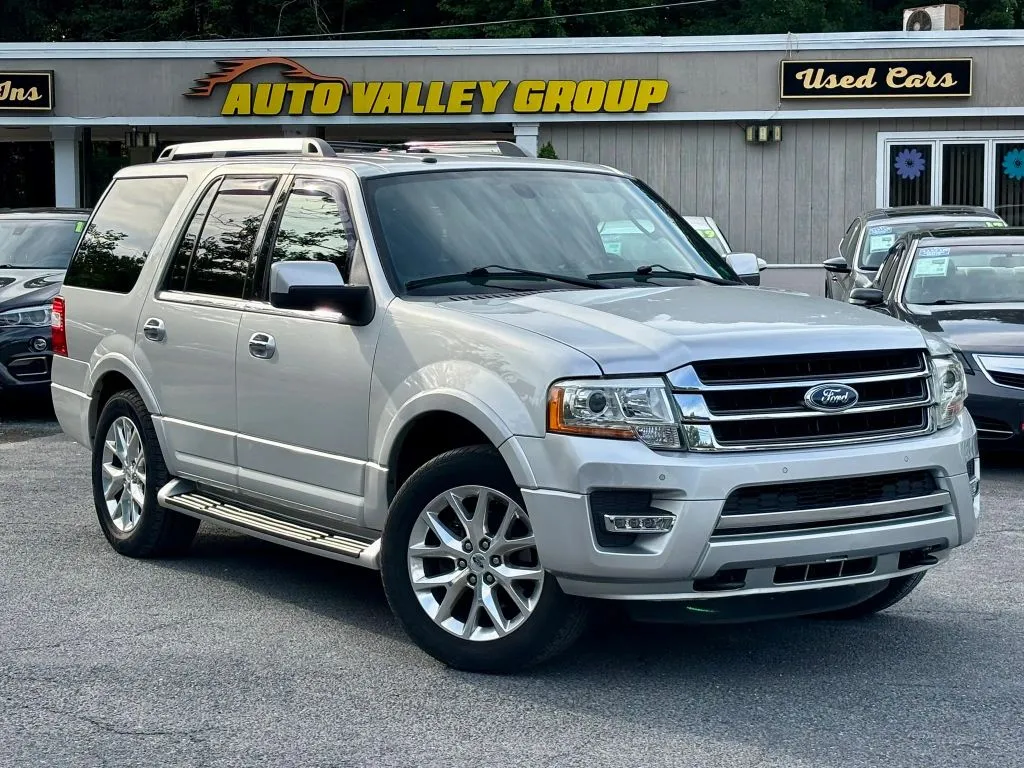 Silver 2017 Ford Expedition Limited Sport Utility 4D for sale in East Stroudsburg, PA