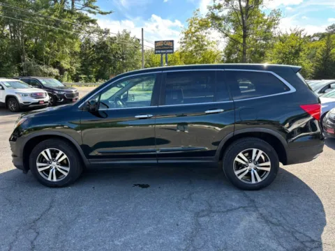 More photos of 2016 Honda Pilot EX-L Sport Utility 4D at Auto Valley Group, PA