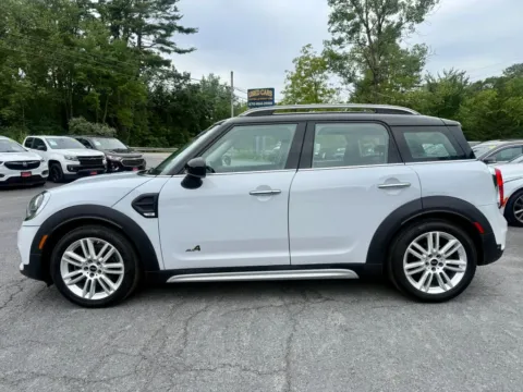 More photos of 2017 MINI Countryman Cooper ALL4 Hatchback 4D at Auto Valley Group, PA