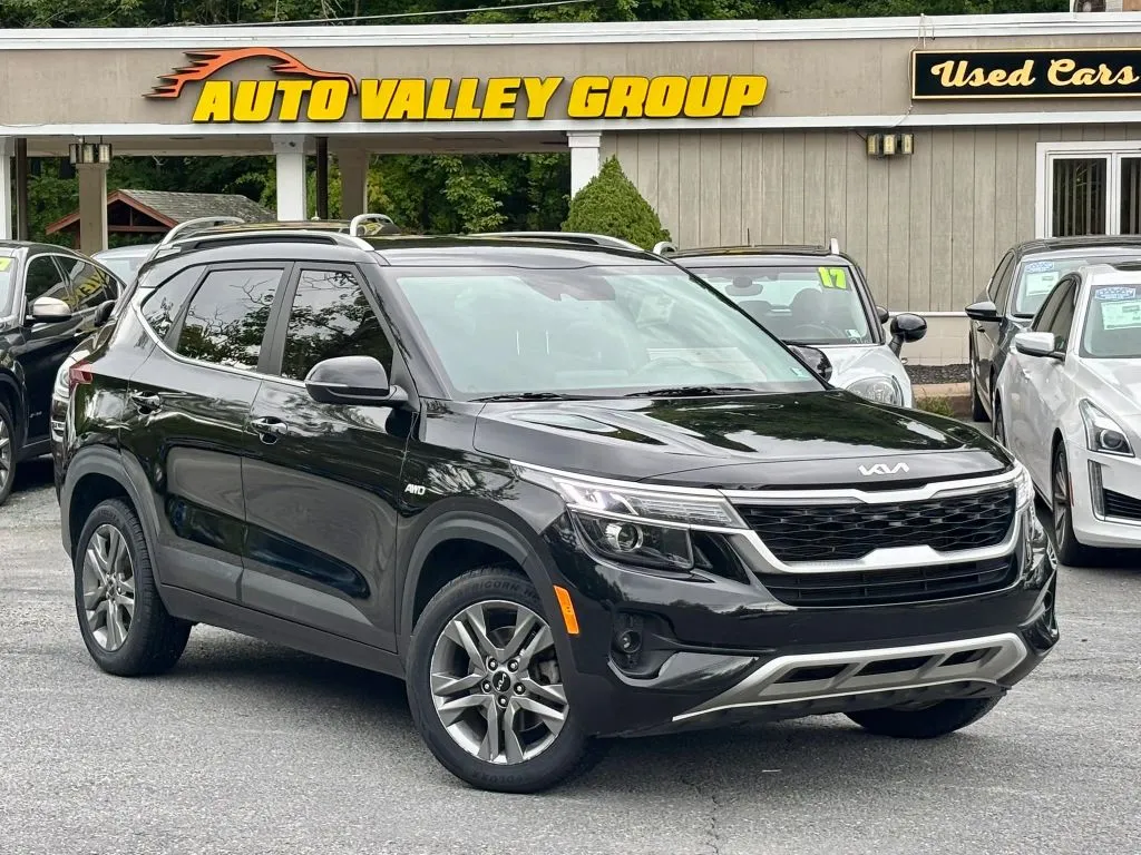 Black 2023 Kia Seltos S Sport Utility 4D for sale in East Stroudsburg, PA