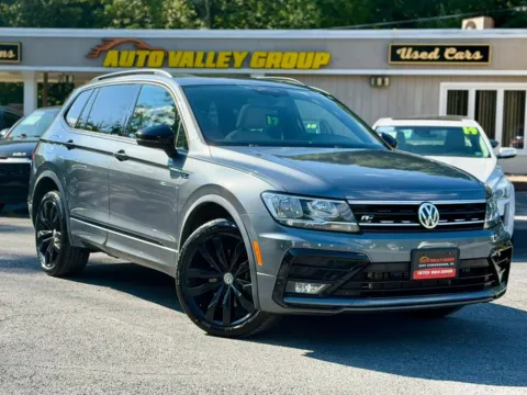 Gray 2020 Volkswagen Tiguan SEL 4MOTION Sport Utility 4D for sale in East Stroudsburg, PA
